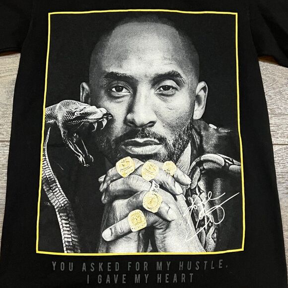 Shaka Wear Kobe Bryant “Legends Live Forever” Tee Black Mamba Snake Rings Small - Picture 2 of 7